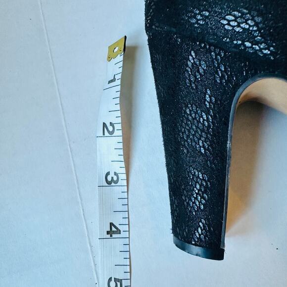 Giada Women's Black Textured Ankle Booties Size 9 Chic High Heel Style - Picture 4 of 12